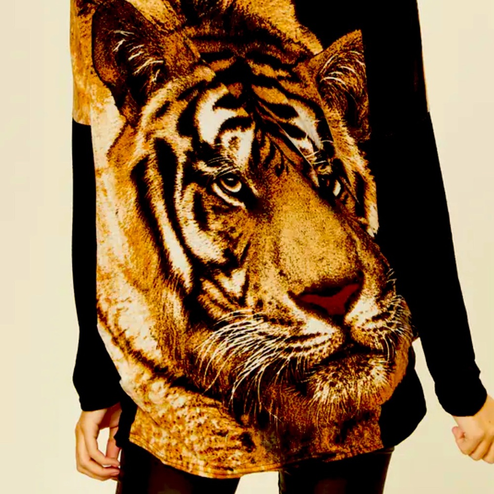 🐅Flowy & Fierce Tiger Blouse 🐅